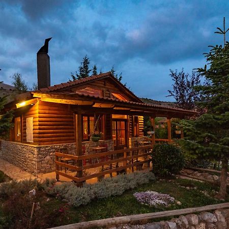 Orias Guesthouse & Farm كالافريتا المظهر الخارجي الصورة
