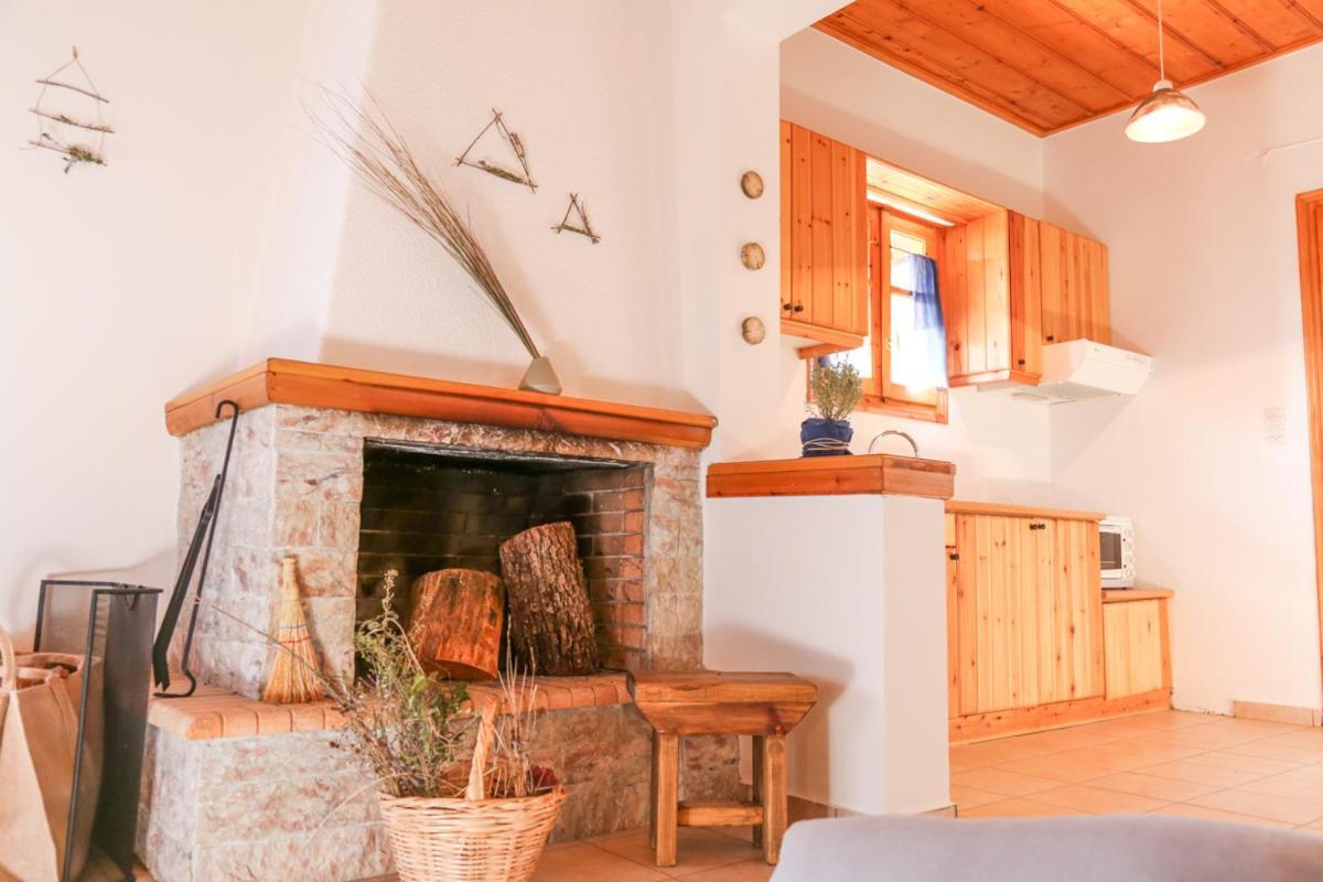 Orias Guesthouse & Farm كالافريتا المظهر الخارجي الصورة