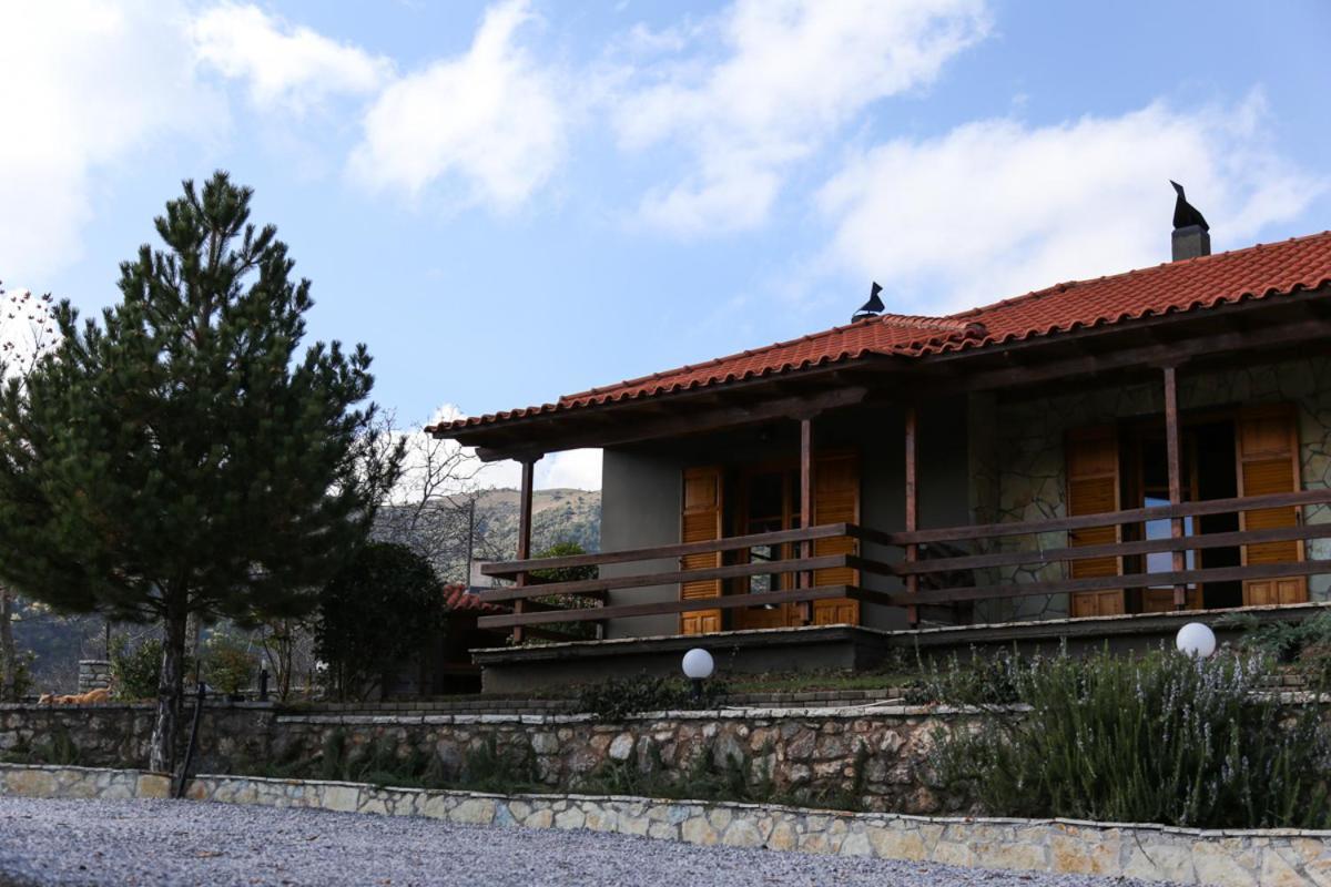 Orias Guesthouse & Farm كالافريتا المظهر الخارجي الصورة