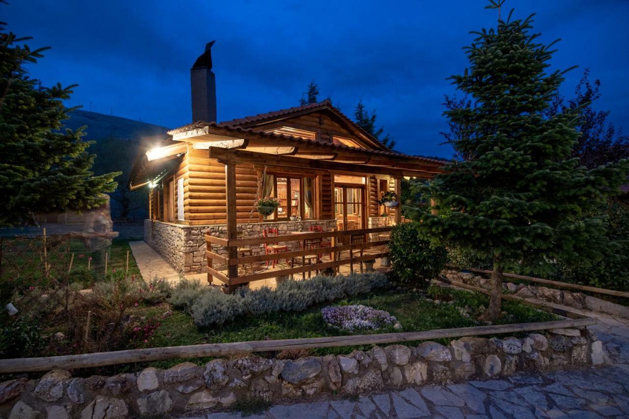 Orias Guesthouse & Farm كالافريتا المظهر الخارجي الصورة